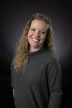 Casey Q Headshot 300 x 450