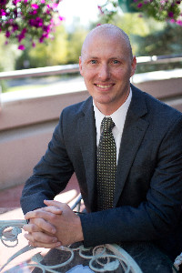 Headshot of Joshua Swift