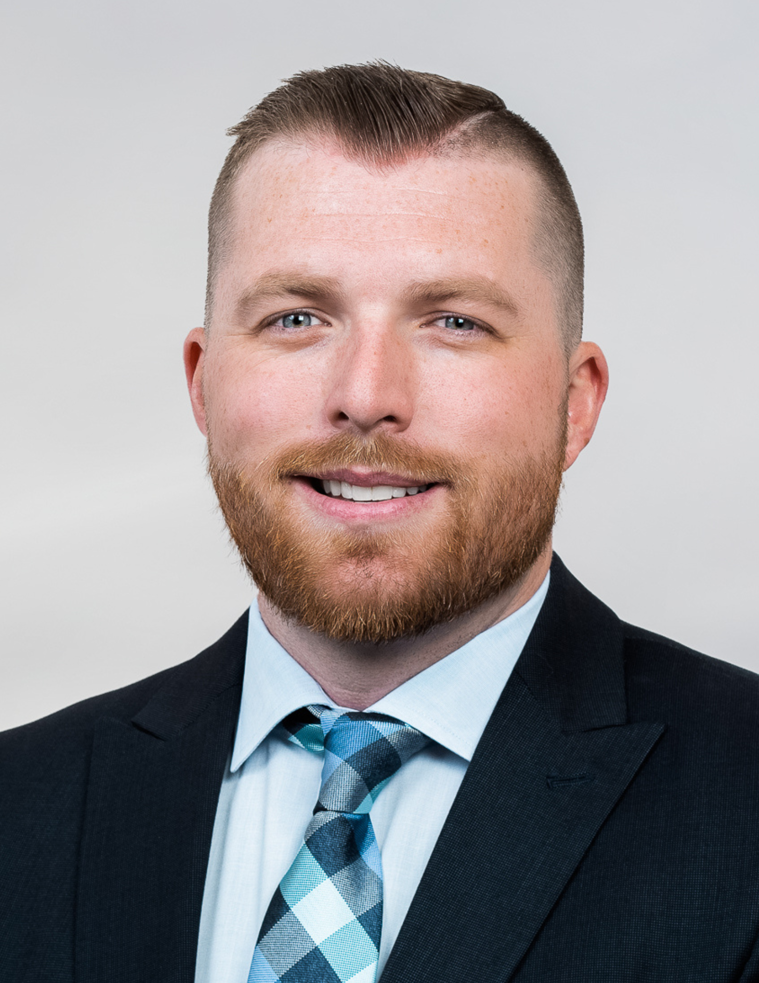 Joshua Reams Headshot
