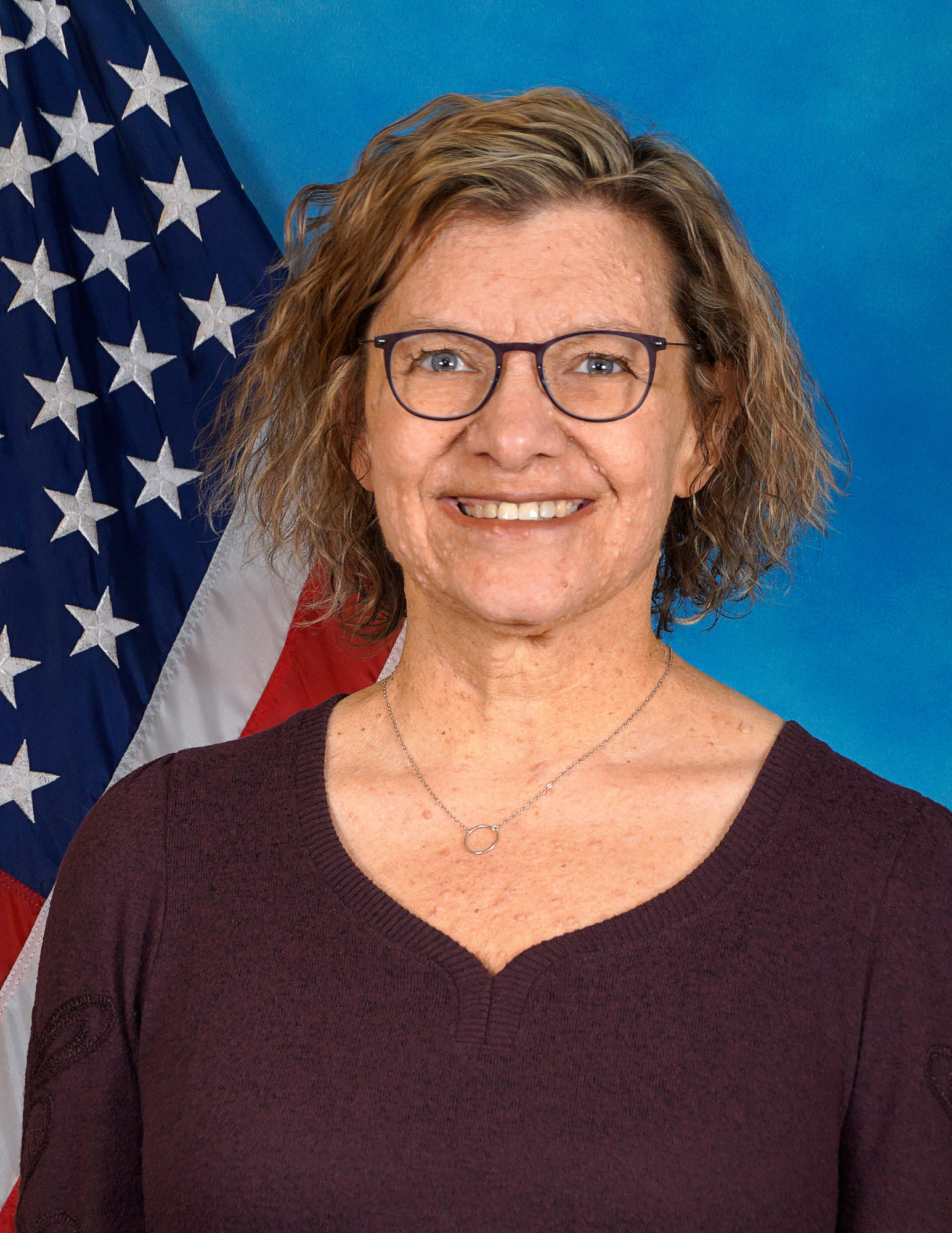 Rebecca Mueller Headshot