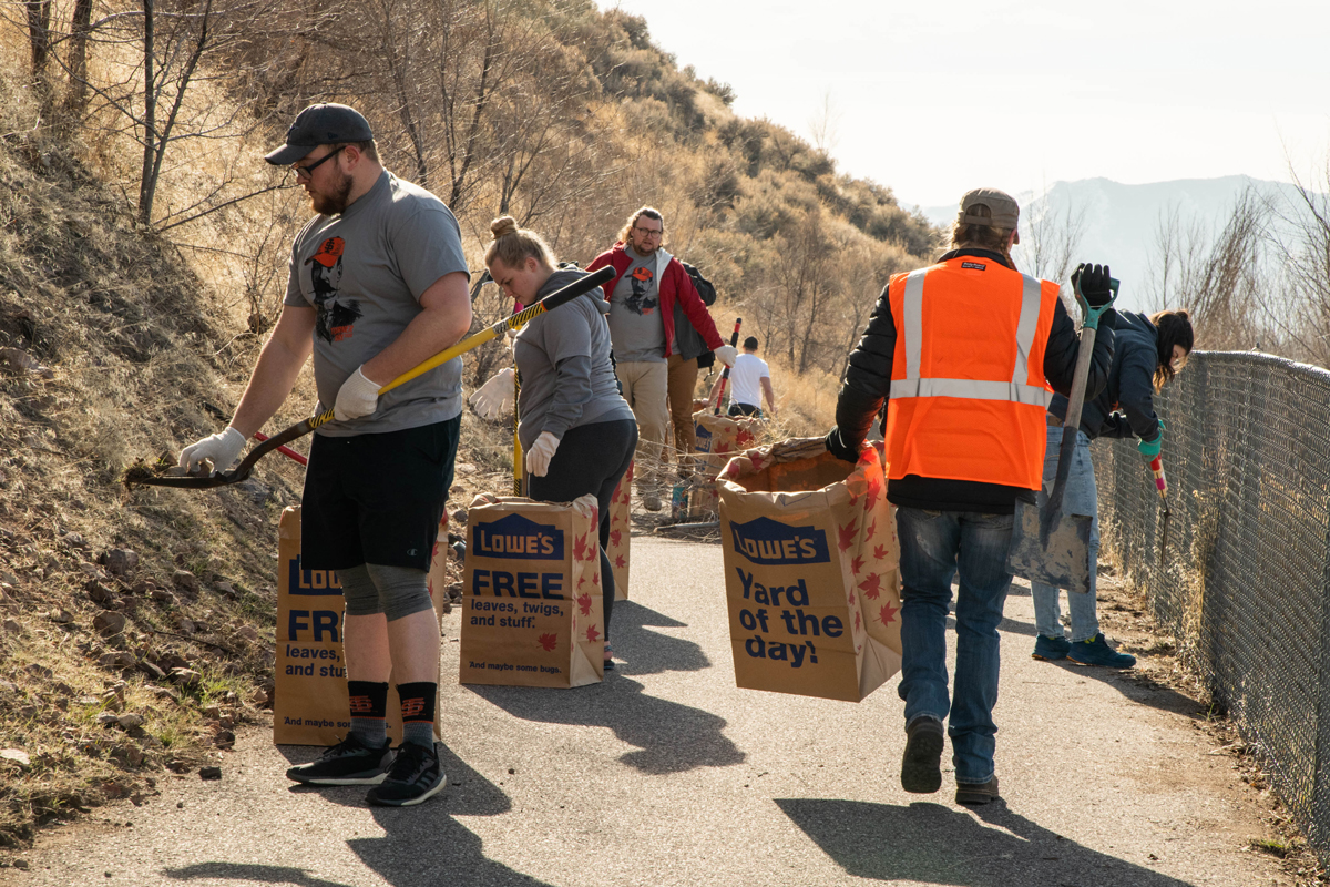 Volunteers helping clean up the Red Hill trail on Turner Day in 2020
